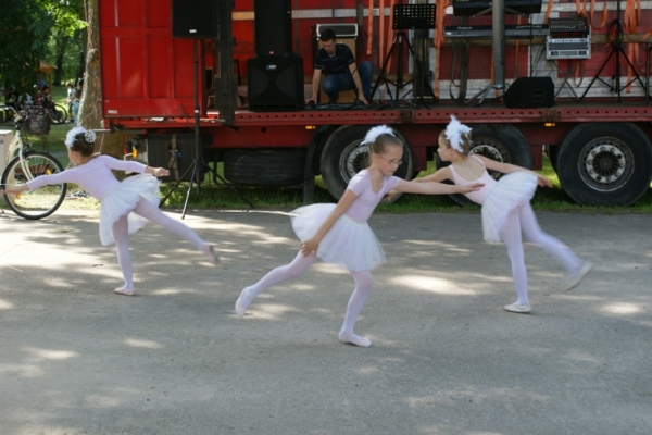 dsc001653F03A2C5-BAA8-5C2F-95B8-07B0F48D8A10.jpg