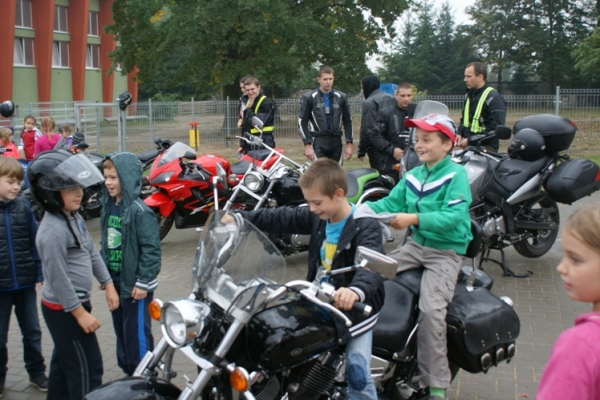 dsc00023E5C800F0-3F95-0E92-D356-80C3FD71DE65.jpg
