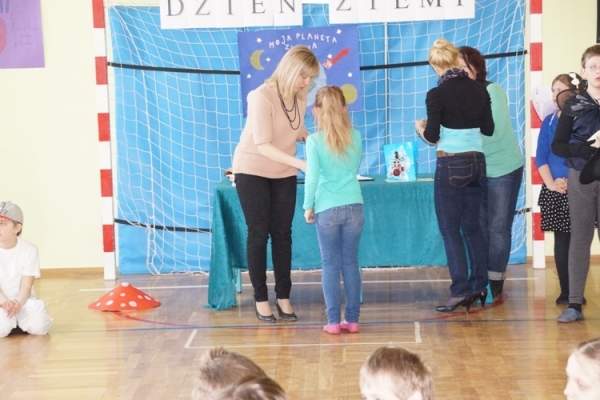 dzienziemi3DD6C8FEC-F686-1AC3-B343-C2F23E8A580E.jpg